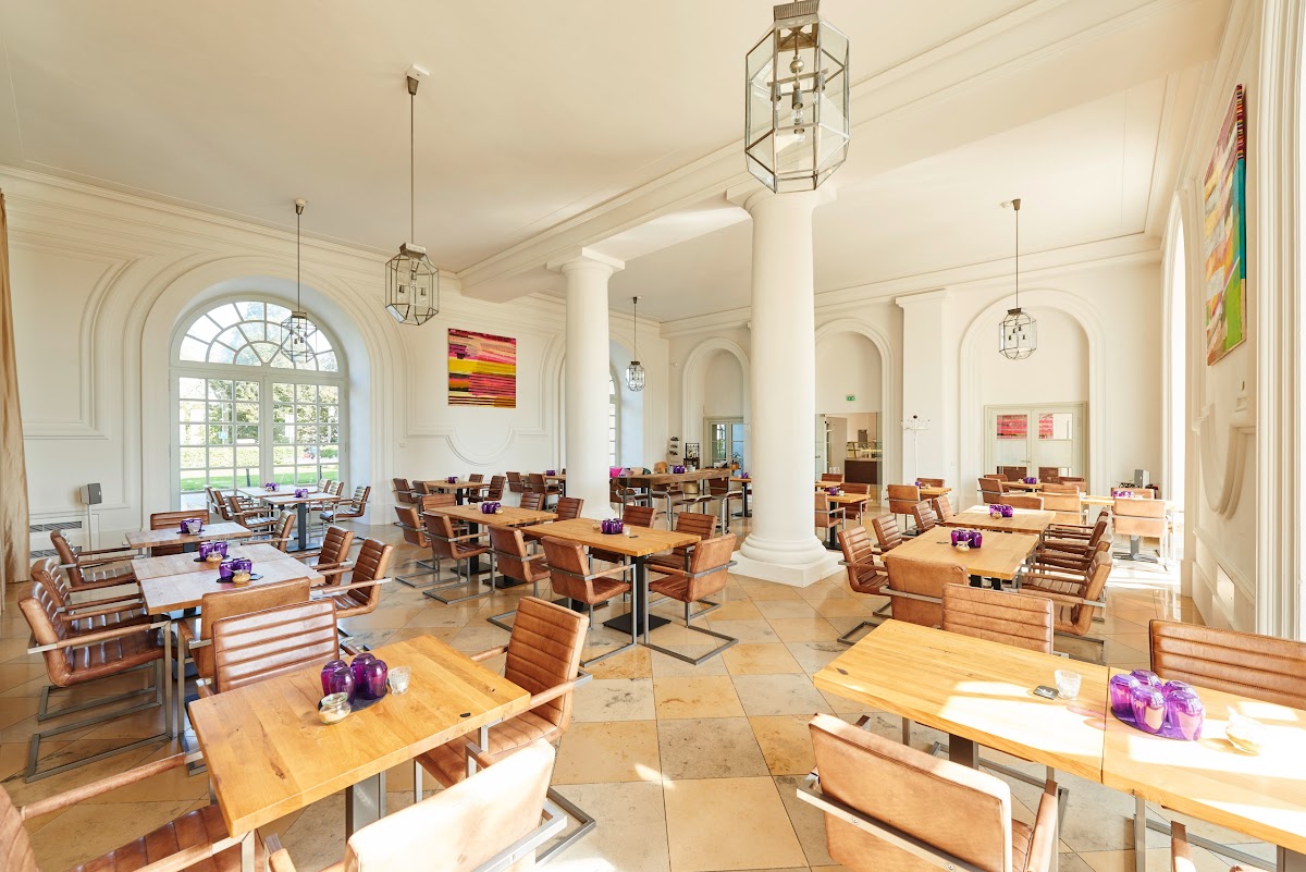 Schloss Dachau Restaurant Cafe